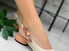 Regina Bottini, Коммунистическая, 35 