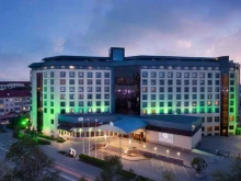 Doubletree by Hilton Tyumen, Орджоникидзе, 46 