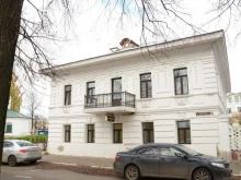 Достоевский, Которосльная набережная, 6 
