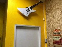 магазин музыкальных инструментов и оборудования Skifmusic в Санкт-Петербурге