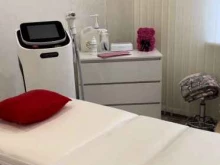 Laser Queen, Уральская, 2/11 