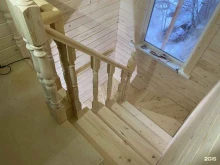 Интерьерные лестницы / Ограждения Мастерская по изготовлению деревянных лестниц в Северодвинске