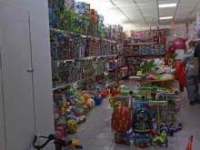 Магазин постельных принадлежностей и игрушек, Домостроителей, 18а 