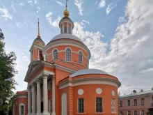 Храм Троицы Живоначальной в Вишняках, Пятницкая улица, 51 