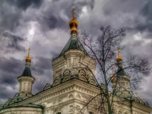 Храм архангела Михаила при клиниках на Девичьем поле, улица Еланского, 2а 