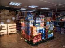 фирменный магазин по продаже салютов, товаров для праздника и воздушных шаров Большой праздник в Новосибирске