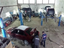 автоцентр по ремонту автомобилей Форд-Лэнд в Омске