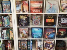 магазин настольных игр и комиксов Знаем Играем в Челябинске
