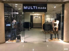 магазин одежды и обуви Multimoda в Санкт-Петербурге