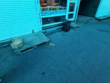 Магазин консервированной продукции и корейских салатов, проспект Кирова, 226Б 