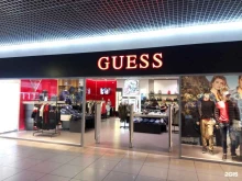 магазин одежды Guess в Барнауле
